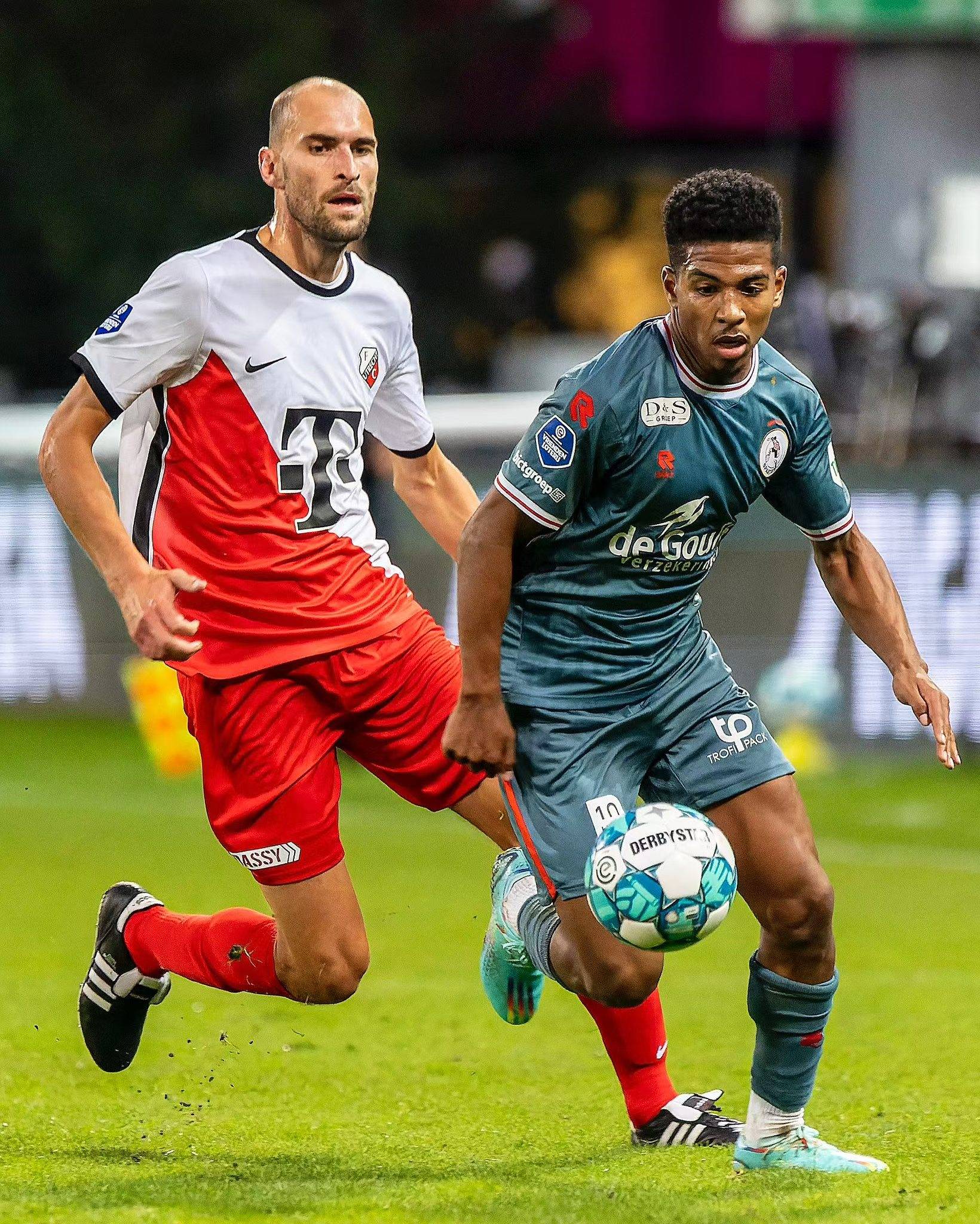 背景不仅是 背景不仅是