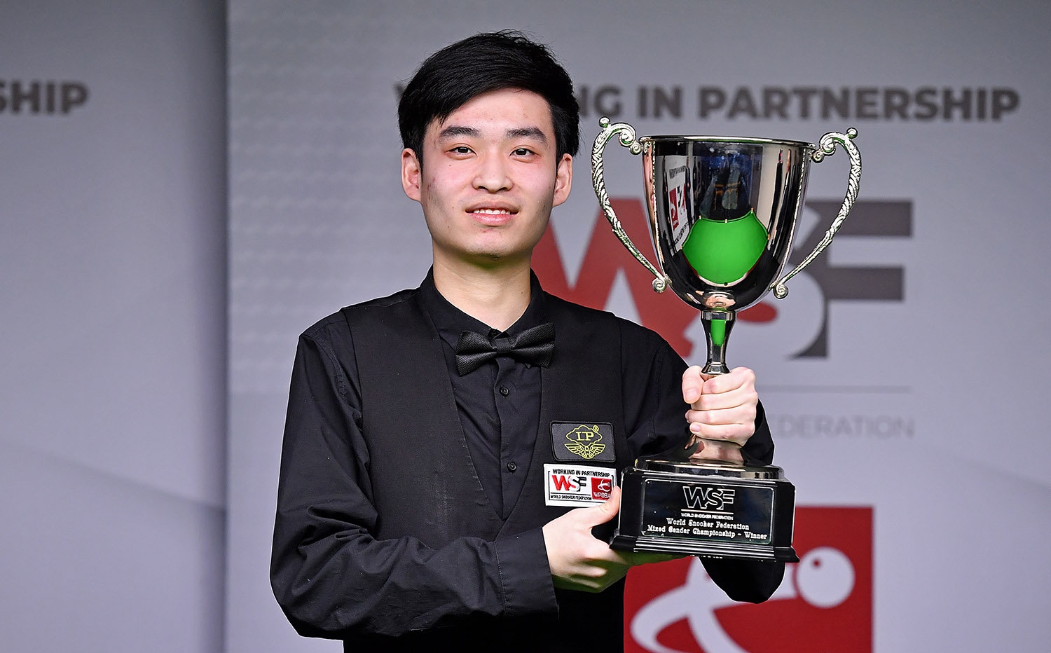 时利用反手 时利用反手