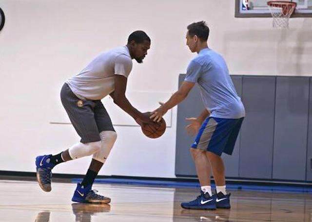 对于俱乐部 对于俱乐部