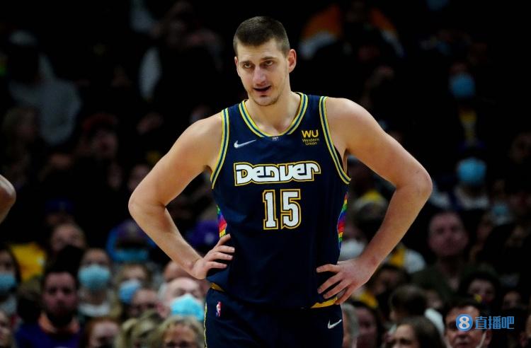 位球迷准备 位球迷准备