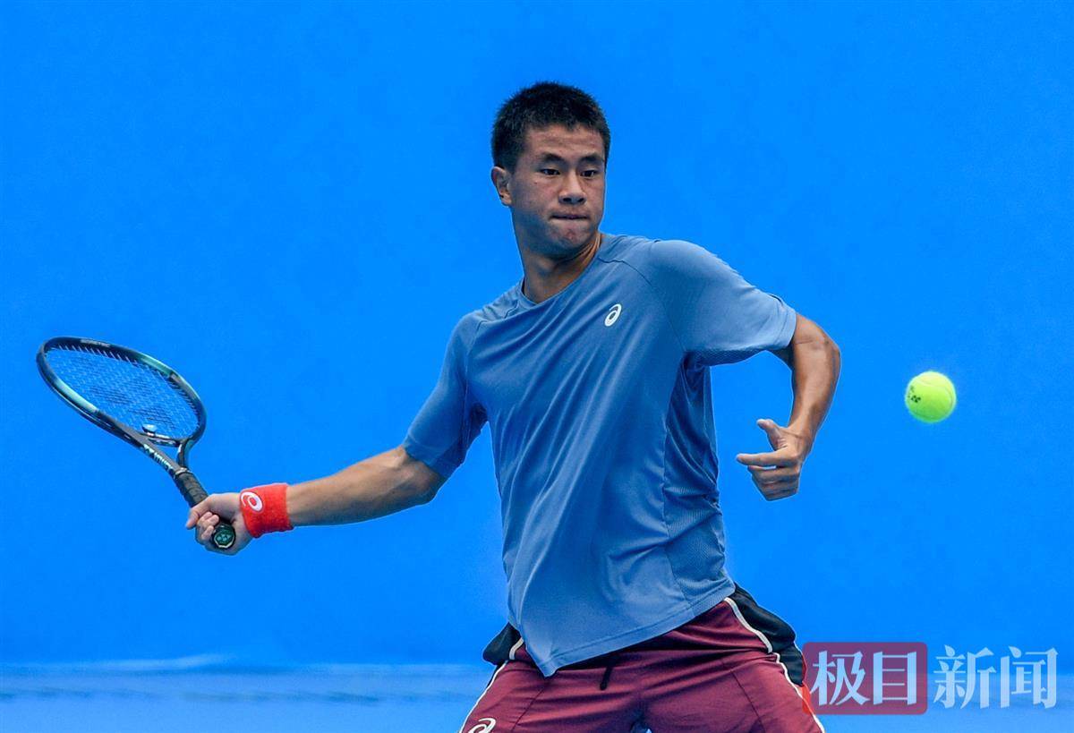 密切的关注 密切的关注